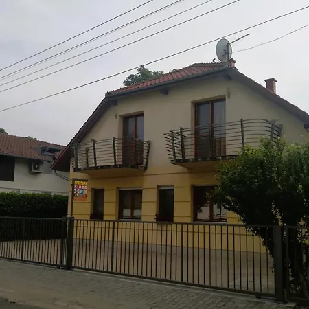 Frank Apartmanhaz Balatonboglár