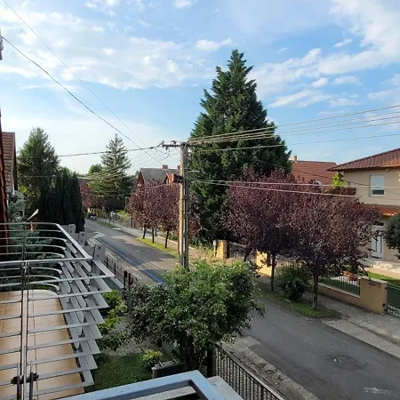 Frank Apartmanhaz Appartement *