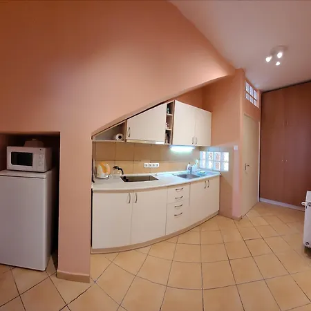 Frank Apartmanhaz Appartement Balatonboglár