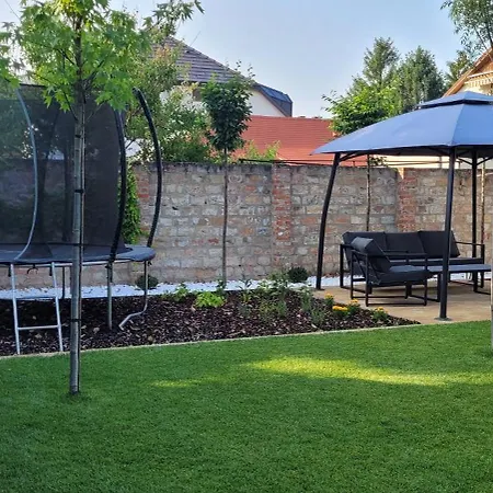 Frank Apartmanhaz Balatonboglár